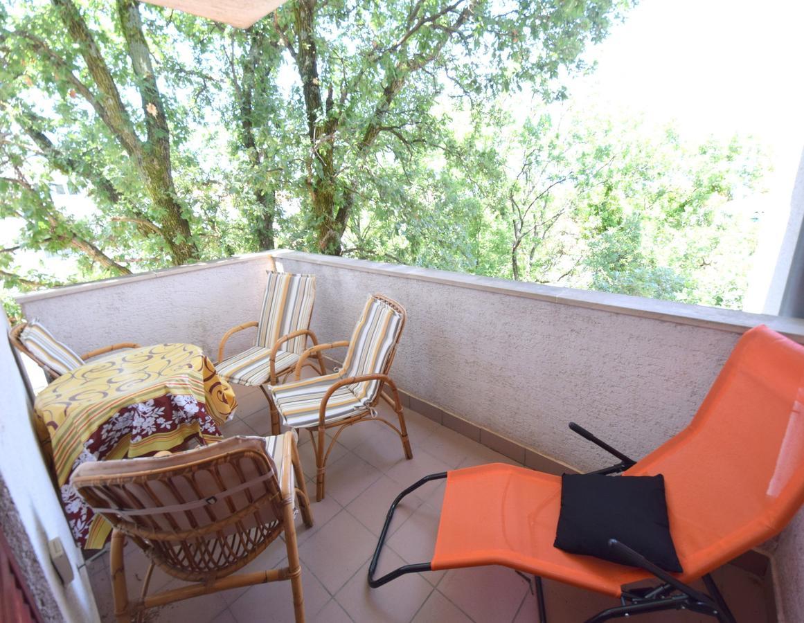 Apartment Ozren Малинска Экстерьер фото
